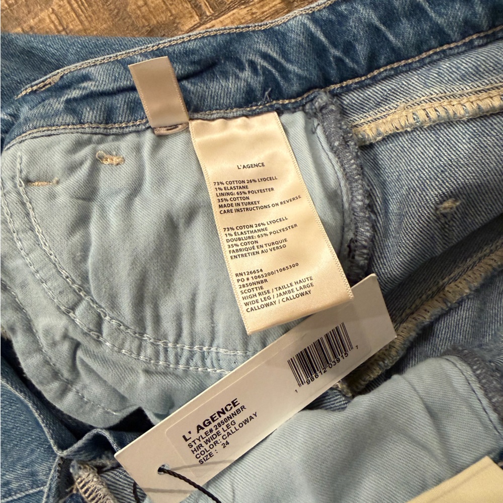 L’Agence Scotti High Rise Wide Leg Jeans in Calloway. - Picture 10 of 10